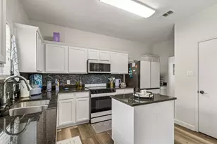 7013 Lindentree Ln, Fort Worth, TX 76137 - Photo 9