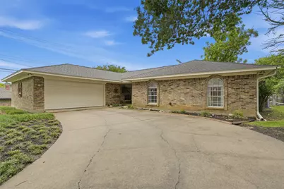 6759 Wilton Drive, Fort Worth, TX 76133 - Photo 3