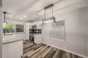 1108 Georgetown St, Arlington, TX 76015 - Photo 9