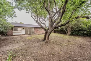1108 Georgetown St, Arlington, TX 76015 - Photo 35