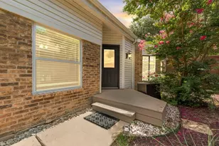 14826 Le Grande Dr, Addison, TX 75001 - Photo 11