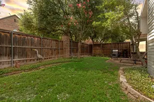 14826 Le Grande Dr, Addison, TX 75001 - Photo 29