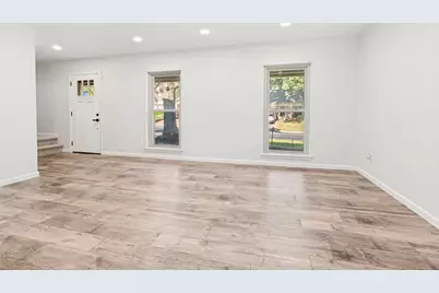 1710 Chittam Drive, Euless, TX 76039 - Photo 3