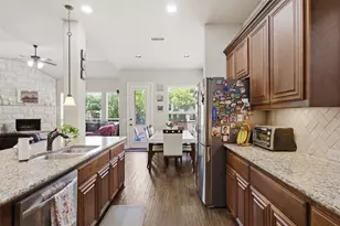 2304 Lynbridge Cir, Plano, TX 75025 - Photo 9