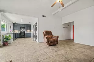 5300 Princess Ct, Lake Dallas, TX 75065 - Photo 5