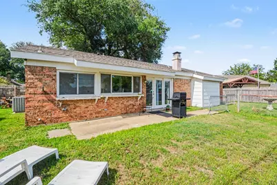 5300 Princess Court, Lake Dallas, TX 75065 - Photo 29