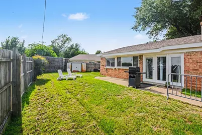 5300 Princess Court, Lake Dallas, TX 75065 - Photo 31