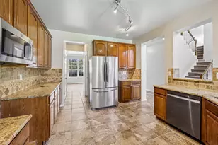 844 Sequoia Way, Saginaw, TX 76131 - Photo 13