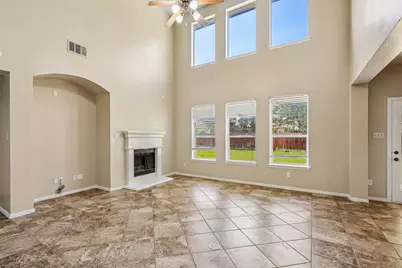 844 Sequoia Way, Saginaw, TX 76131 - Photo 5