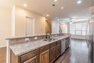 672 Arbol, Irving, TX 75039 - Photo 11