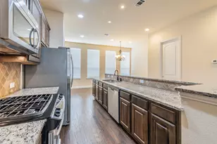 672 Arbol, Irving, TX 75039 - Photo 7