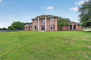 2212 Summit Dr, Burleson, TX 76028 - Photo 7