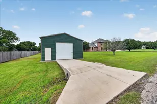 2212 Summit Dr, Burleson, TX 76028 - Photo 37