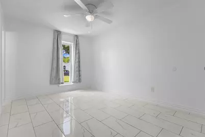 806 Longbeach Drive, Garland, TX 75043 - Photo 9