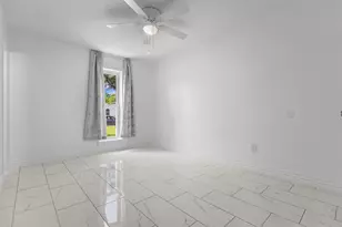 806 Longbeach Dr, Garland, TX 75043 - Photo 9