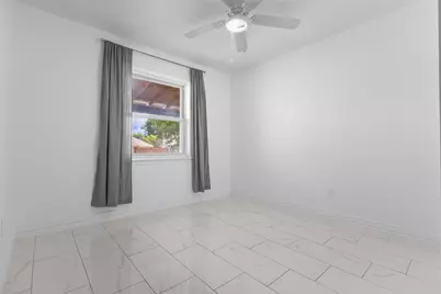806 Longbeach Drive, Garland, TX 75043 - Photo 7