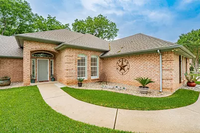 8928 Green Leaves Drive, Granbury, TX 76049 - Photo 5