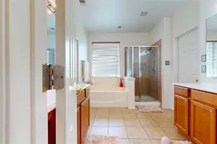 5848 Somerton Dr, Grand Prairie, TX 75052 - Photo 15