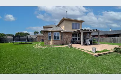5848 Somerton Drive, Grand Prairie, TX 75052 - Photo 3