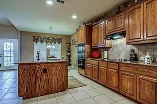 204 Granite Falls Dr, Keller, TX 76248 - Photo 5
