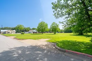 105 S Hawthorne St, Granbury, TX 76048 - Photo 1