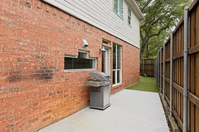 18515 Kelly Cave Trail, Dallas, TX 75252 - Photo 25