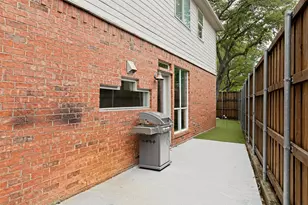 18515 Kelly Cave Trail, Dallas, TX 75252 - Photo 25