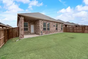 11221 Summer Rain Blvd, Aubrey, TX 76227 - Photo 37