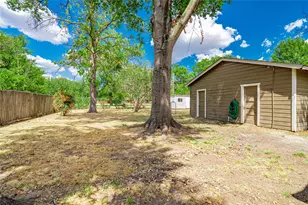 233 E James St, Wills Point, TX 75169 - Photo 31
