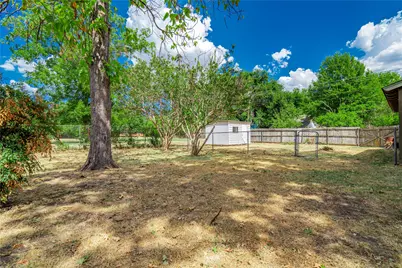 233 E James Street, Wills Point, TX 75169 - Photo 33