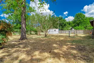 233 E James St, Wills Point, TX 75169 - Photo 33