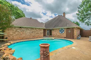 1925 Glenbrook Ct, Bedford, TX 76021 - Photo 29