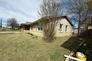 1709 Dorothy Dr, Grand Prairie, TX 75051 - Photo 5