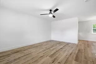 1701 Aster St, Gainesville, TX 76240 - Photo 9
