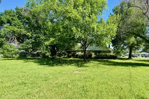 800 Carver St, Whitesboro, TX 76273 - Photo 31