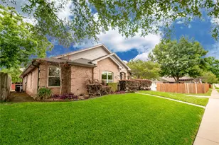 804 Lake Bluff Dr, Flower Mound, TX 75028 - Photo 3