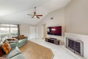 804 Lake Bluff Dr, Flower Mound, TX 75028 - Photo 5