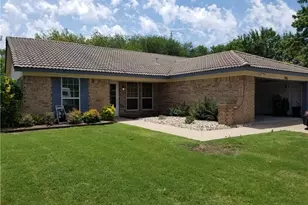 106 Iberis Ct, Arlington, TX 76018 - Photo 3
