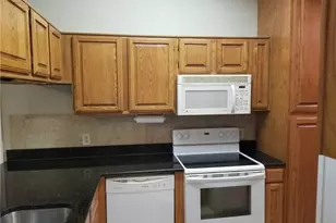 106 Iberis Ct, Arlington, TX 76018 - Photo 7