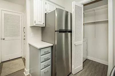 1104 Riverchase Lane #204, Arlington, TX 76011 - Photo 7