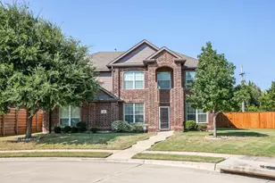1401 Crutchfield Ln, Lewisville, TX 75077 - Photo 3