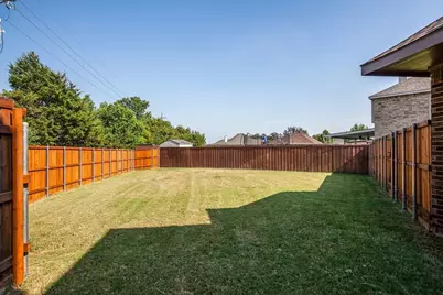 1401 Crutchfield Lane, Lewisville, TX 75077 - Photo 5