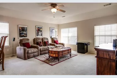 1401 Crutchfield Lane, Lewisville, TX 75077 - Photo 23