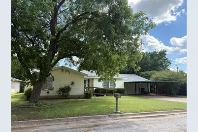 919 W. College Highway, Jacksboro, TX 76458 - Photo 1
