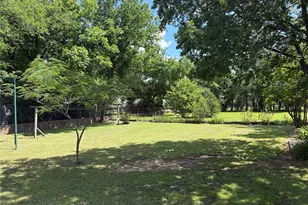 919 W College Hwy, Jacksboro, TX 76458 - Photo 5