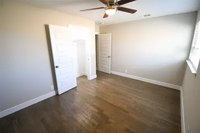 1422 Addington Street, Irving, TX 75062 - Photo 23