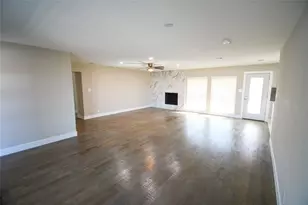 1422 Addington St, Irving, TX 75062 - Photo 9