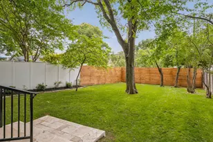 2010 Mayflower Dr, Dallas, TX 75208 - Photo 27