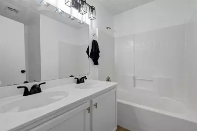 5132 Bedfordshire Drive, Fort Worth, TX 76135 - Photo 13