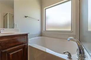 2401 Spruce Springs Way, Fort Worth, TX 76177 - Photo 27